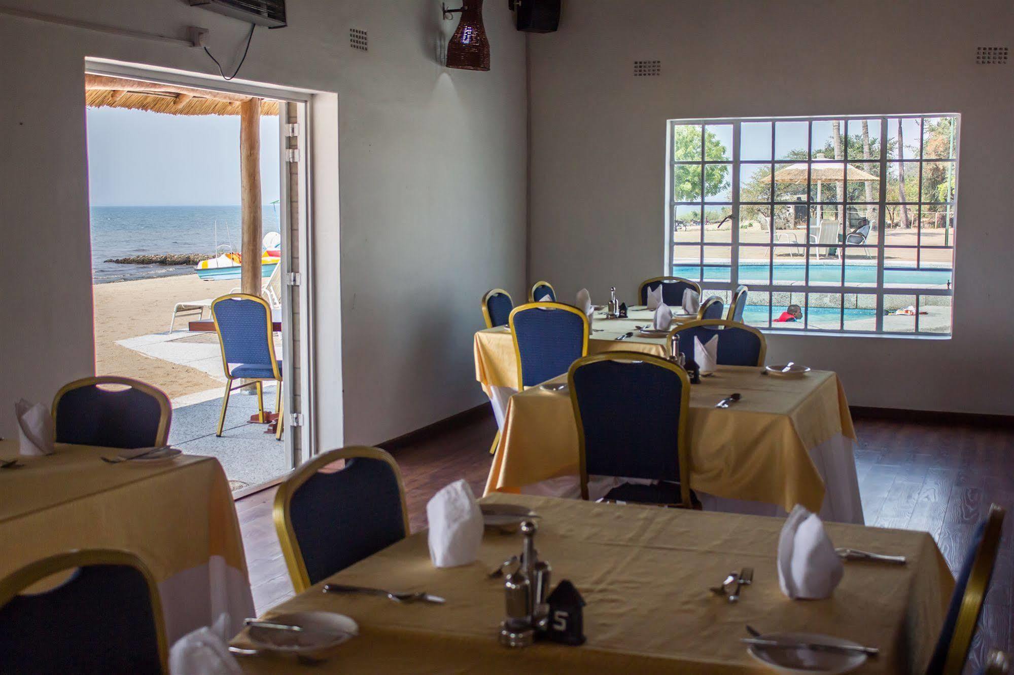 Skinny Hippos Lodge Mangochi 외부 사진